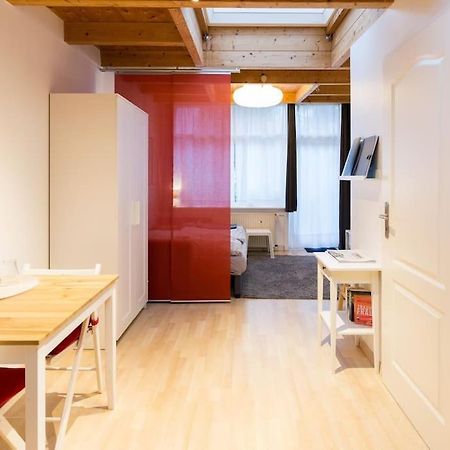 Apartment Wilhelmstr Fuer Bis Zu 3 Personen Brühl Dış mekan fotoğraf