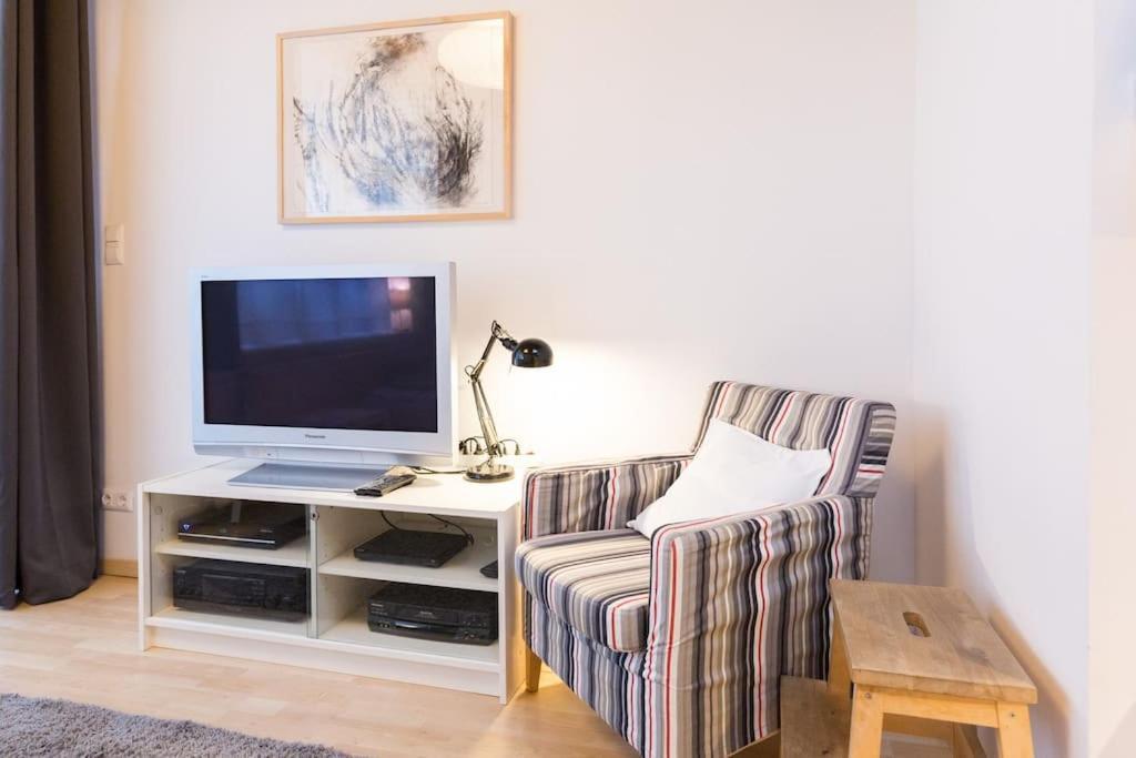 Apartment Wilhelmstr Fuer Bis Zu 3 Personen Brühl Dış mekan fotoğraf